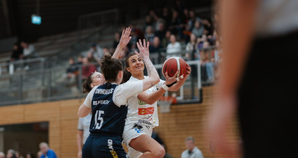 AstroLadies revanchieren sich mit Blowout-Sieg gegen LionPride